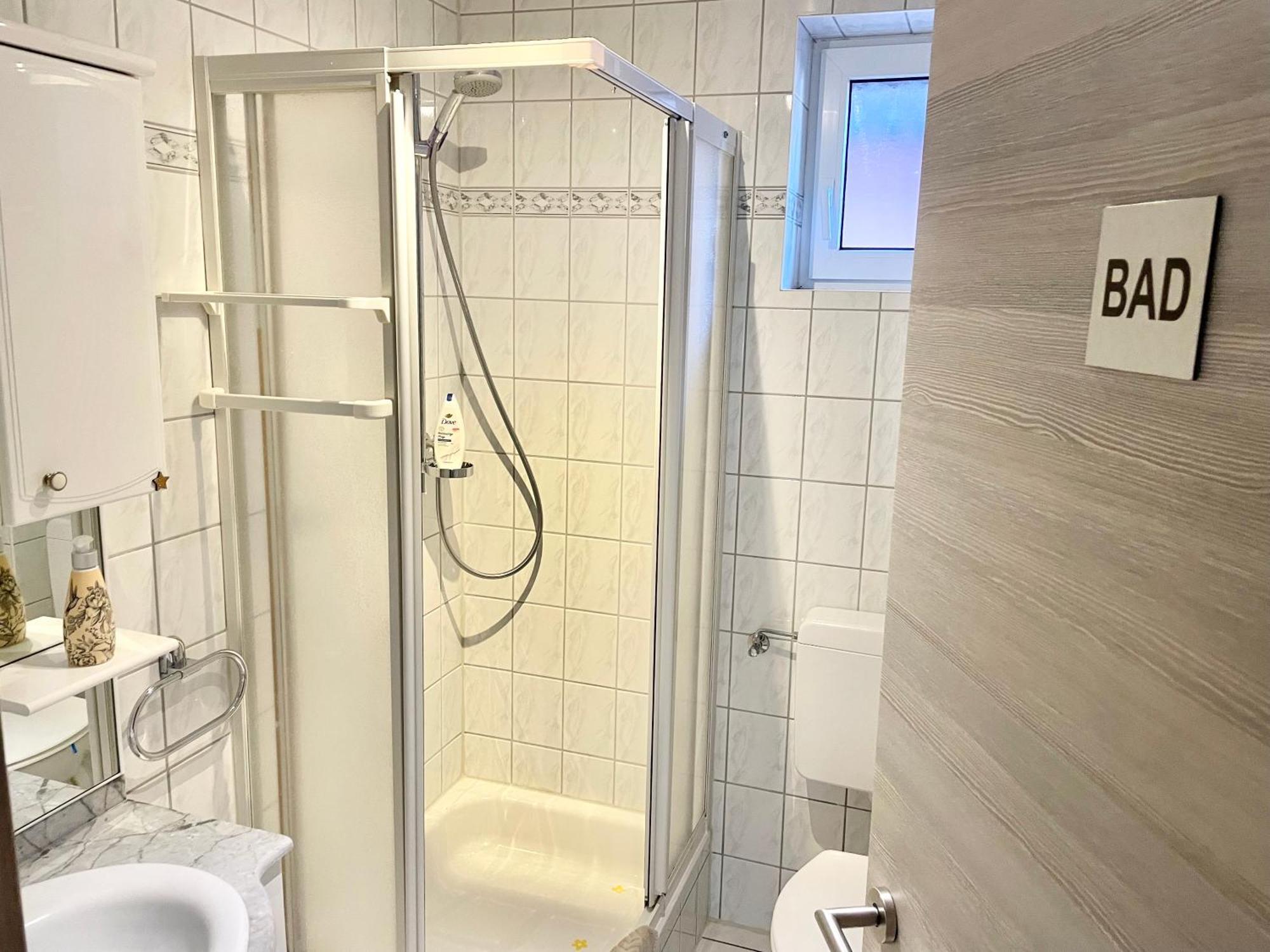 Casa Giulia 2 Zimmer Nahe Giessen, Kueche, Bad, Wlan, Parkplatz Krofdorf-Gleiberg Exterior foto