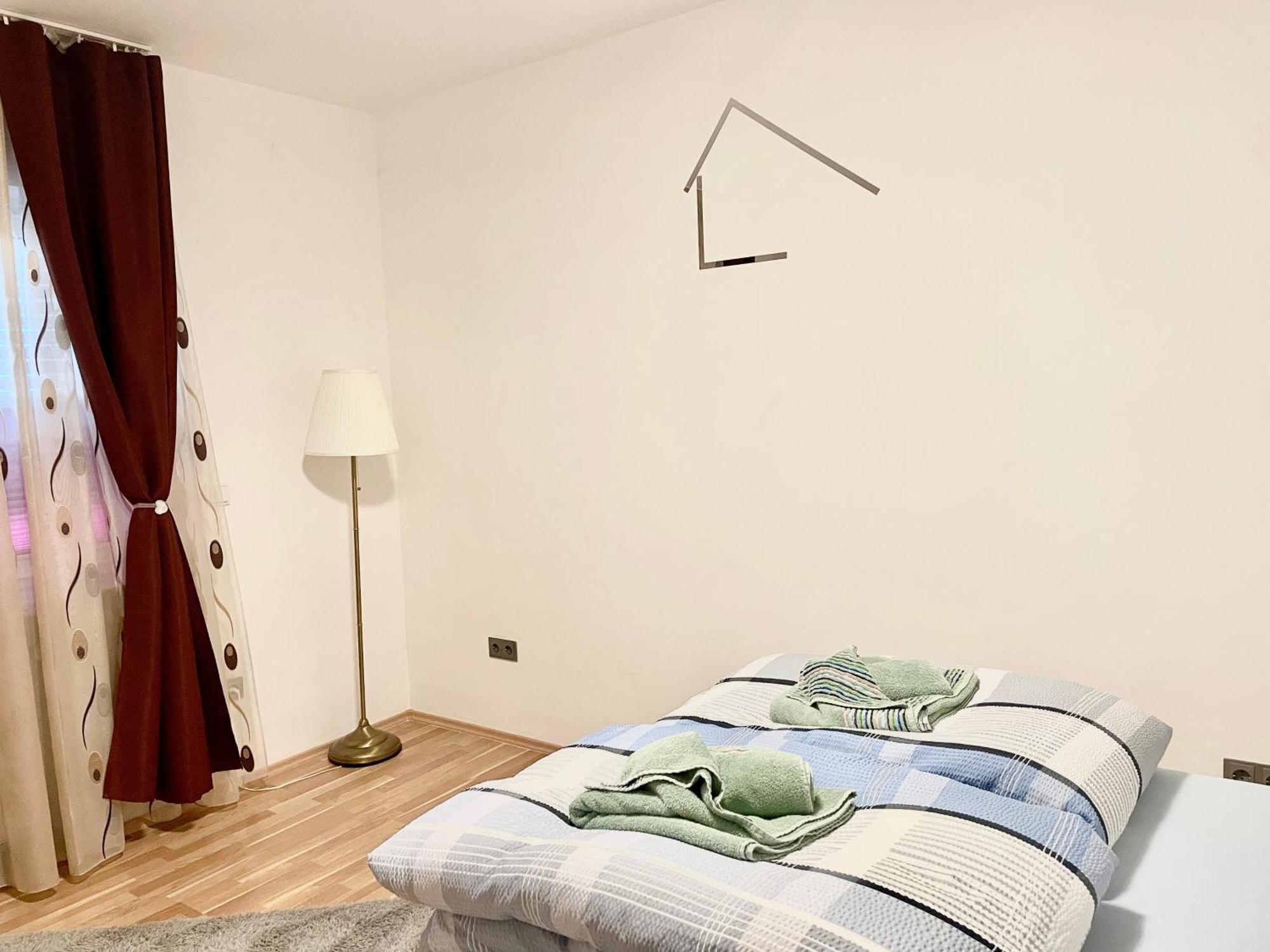 Casa Giulia 2 Zimmer Nahe Giessen, Kueche, Bad, Wlan, Parkplatz Krofdorf-Gleiberg Exterior foto